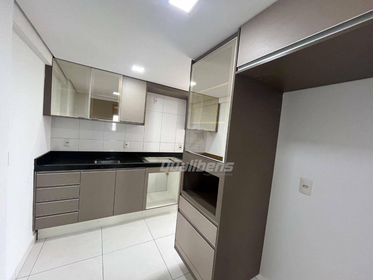 Apartamento para alugar com 3 quartos, 76m² - Foto 14