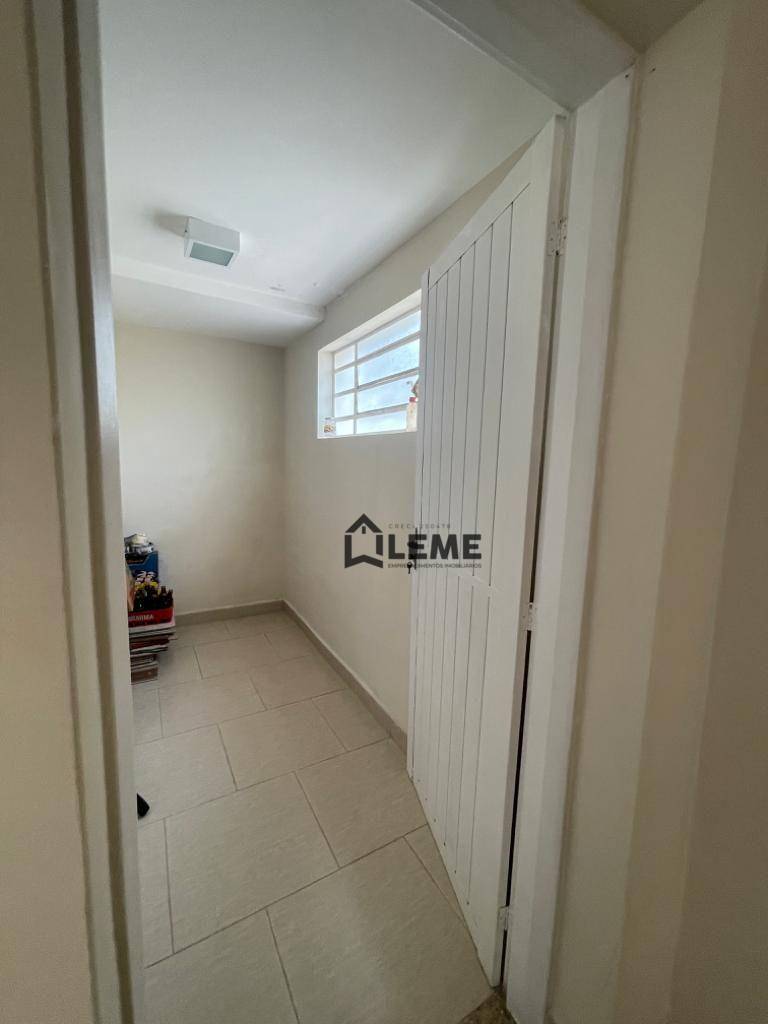 Casa à venda com 3 quartos, 160m² - Foto 18