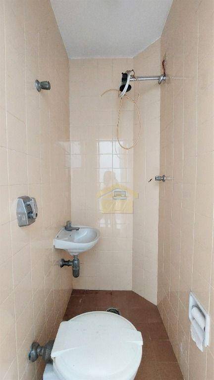 Sobrado à venda e aluguel com 3 quartos, 180m² - Foto 19