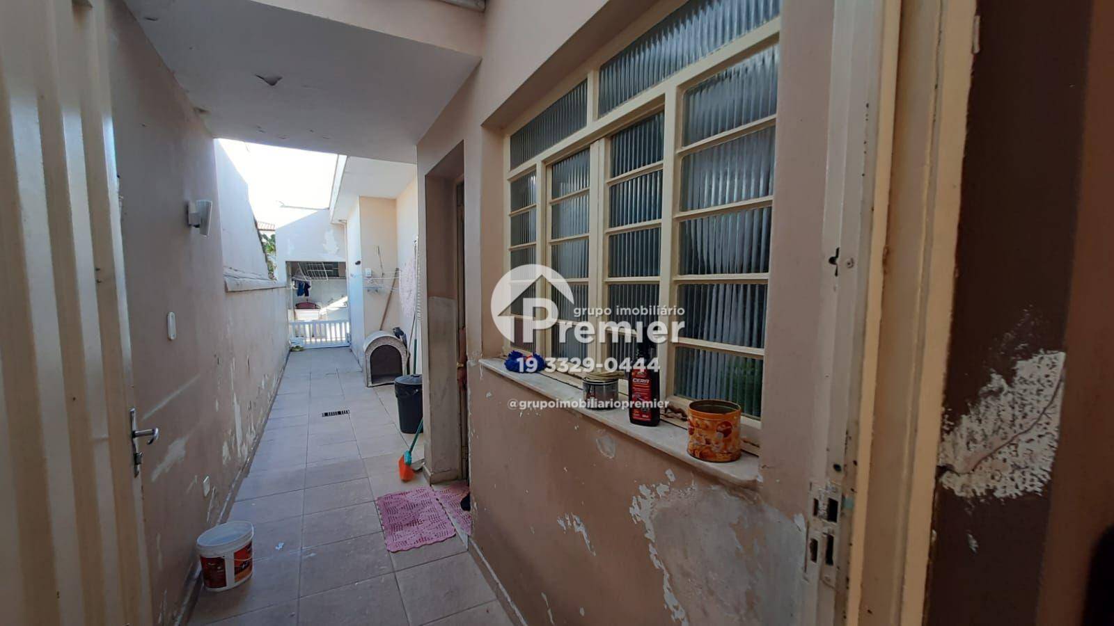 Casa à venda com 5 quartos, 214m² - Foto 6