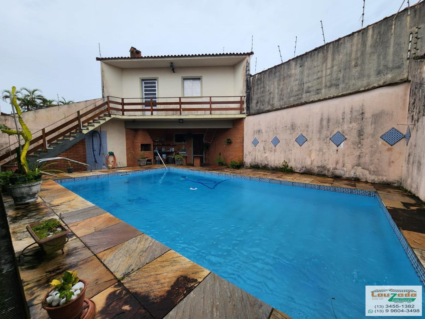 Sobrado à venda com 3 quartos, 360m² - Foto 1