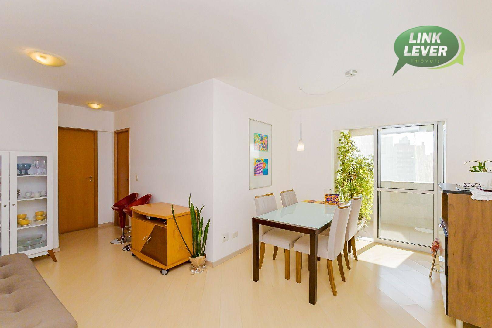 Apartamento à venda com 2 quartos, 67m² - Foto 3