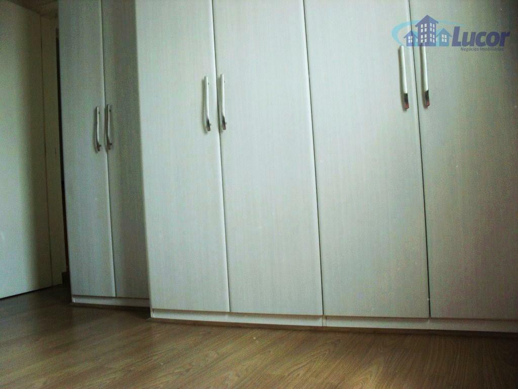 Apartamento à venda com 3 quartos, 74m² - Foto 3