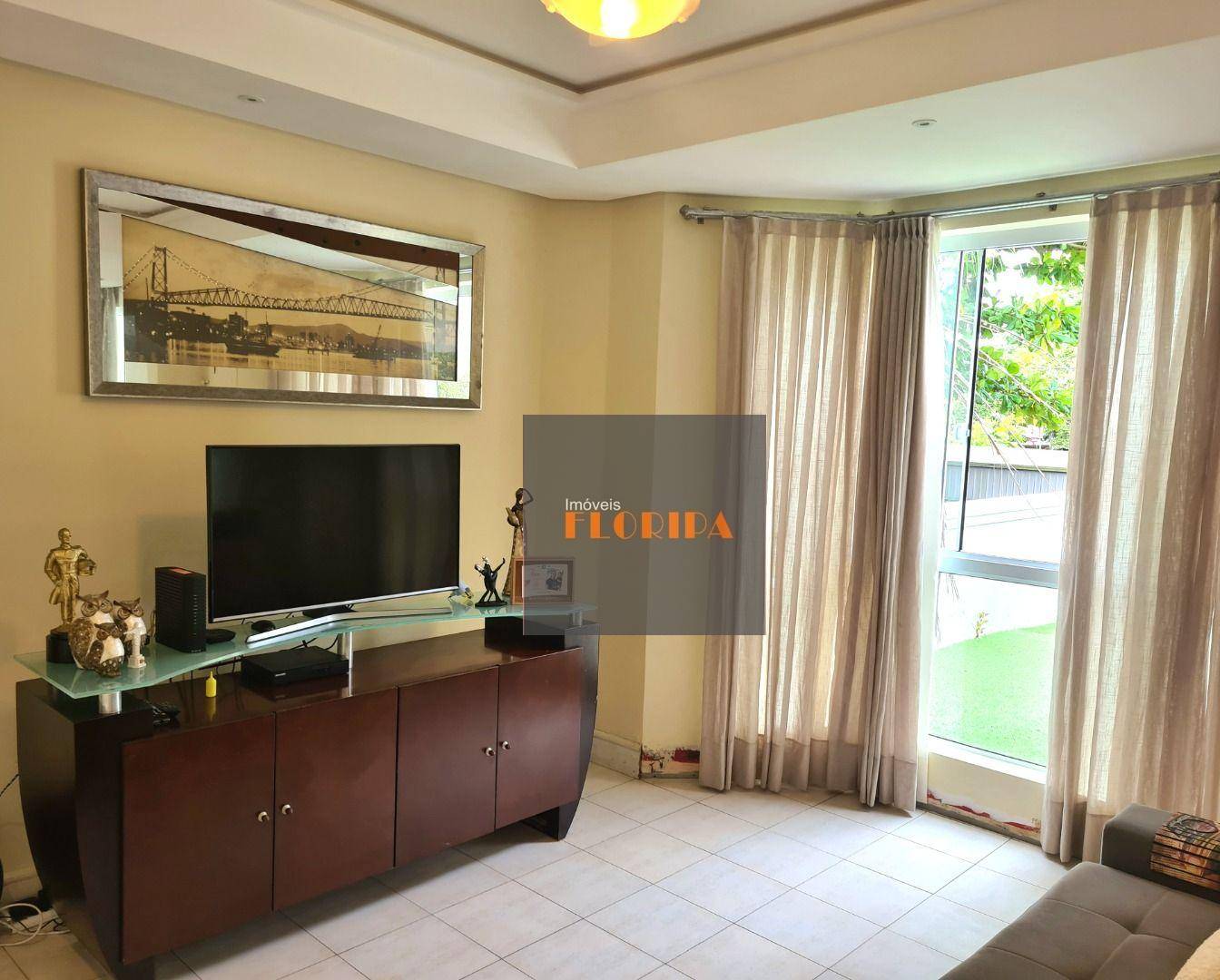 Casa à venda com 4 quartos, 217m² - Foto 7