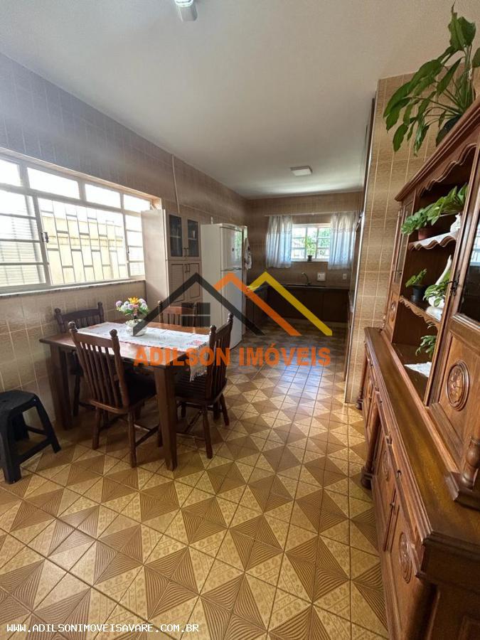 Casa à venda com 4 quartos, 340m² - Foto 4