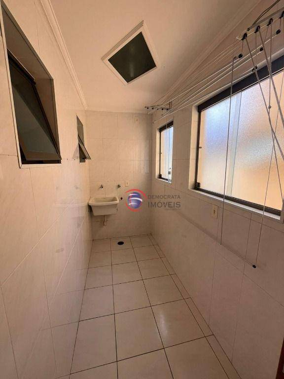 Apartamento à venda com 2 quartos, 83m² - Foto 9