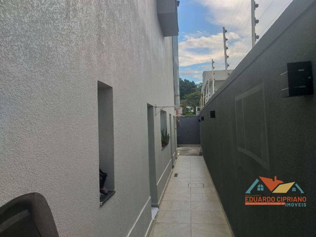 Casa à venda com 3 quartos, 240m² - Foto 34