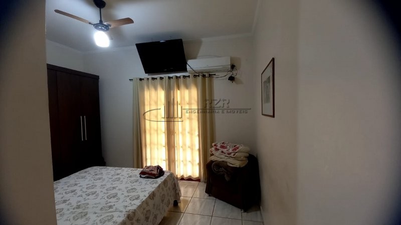 Casa à venda com 3 quartos, 200m² - Foto 12