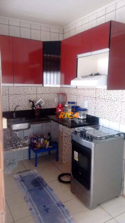 Casa à venda com 3 quartos, 130m² - Foto 2