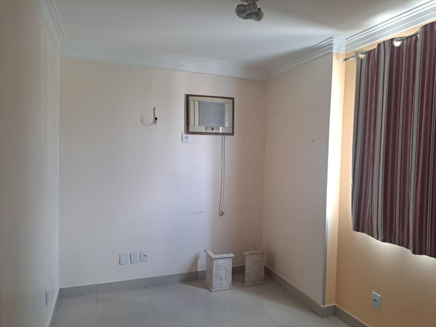 Apartamento à venda com 3 quartos, 76m² - Foto 12