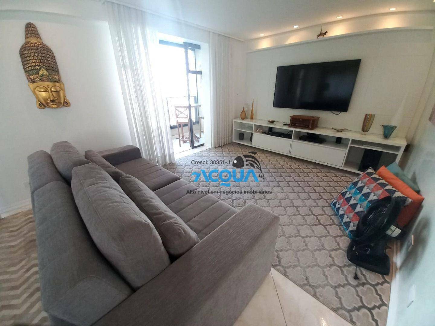 Apartamento à venda com 4 quartos, 214m² - Foto 2