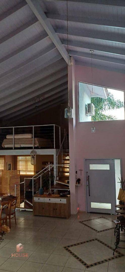 Casa de Condomínio à venda com 2 quartos, 332m² - Foto 10