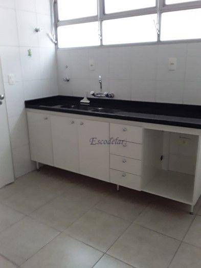 Apartamento à venda com 3 quartos, 145m² - Foto 2