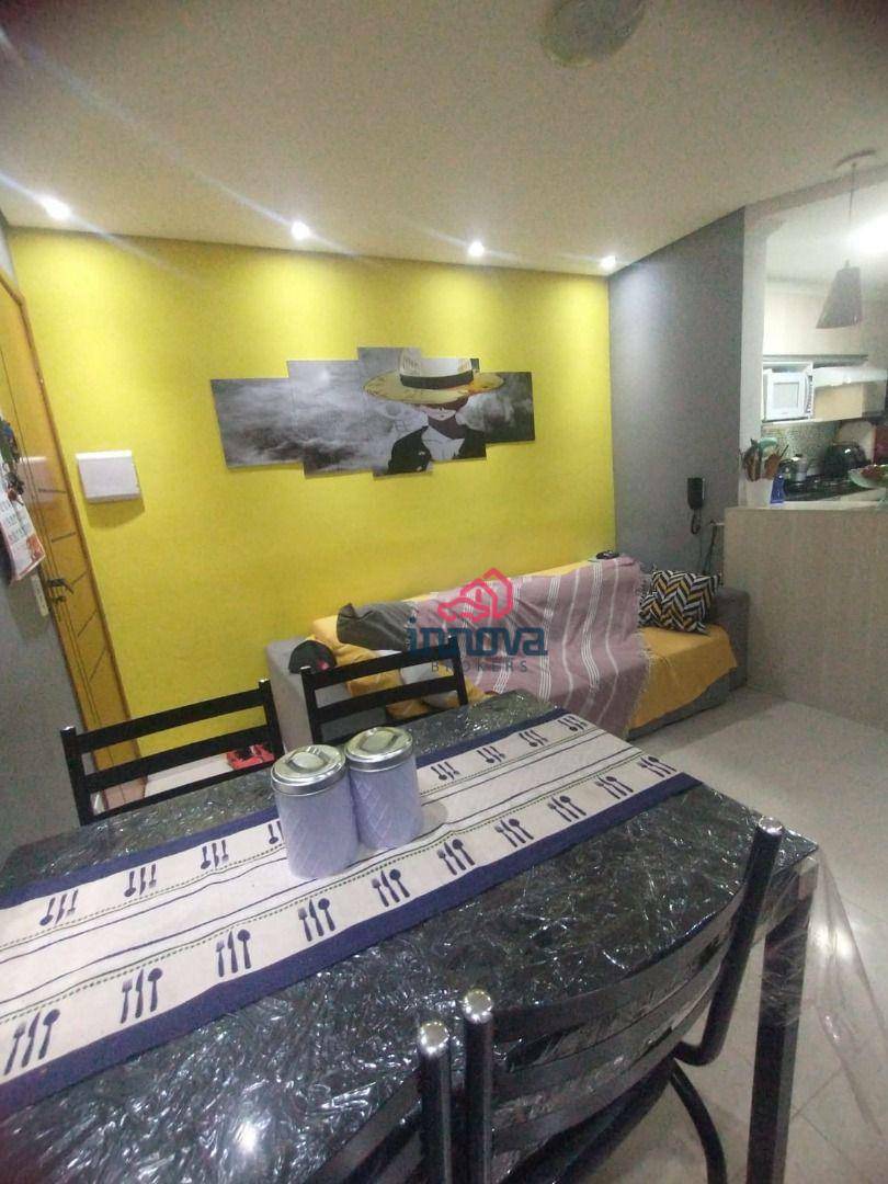 Apartamento para alugar com 2 quartos, 42m² - Foto 4