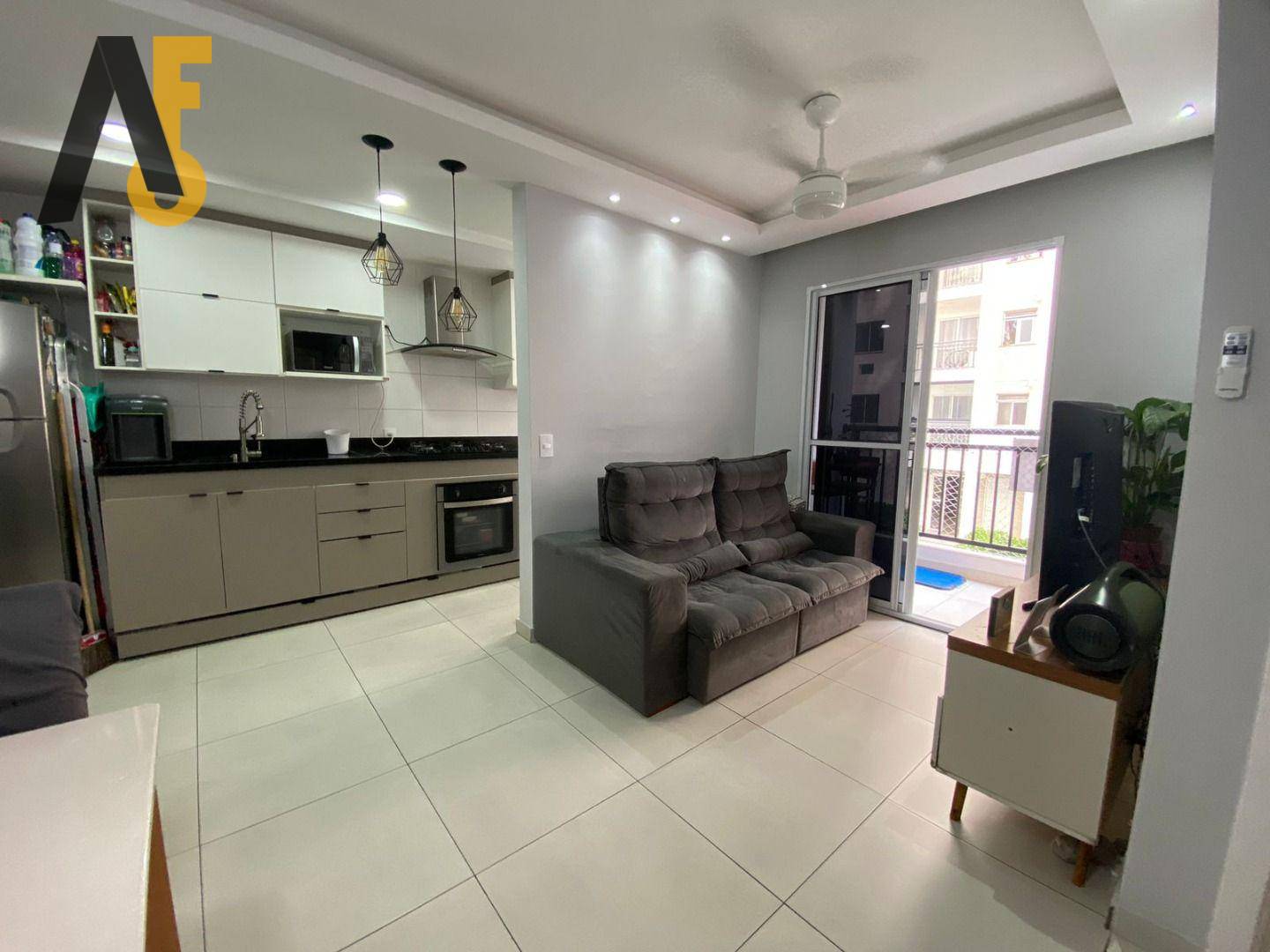 Apartamento à venda com 2 quartos, 48m² - Foto 2