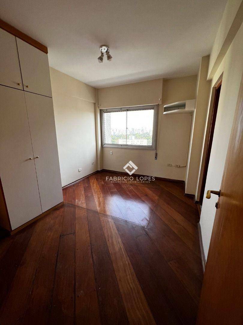 Apartamento à venda com 2 quartos, 80m² - Foto 3