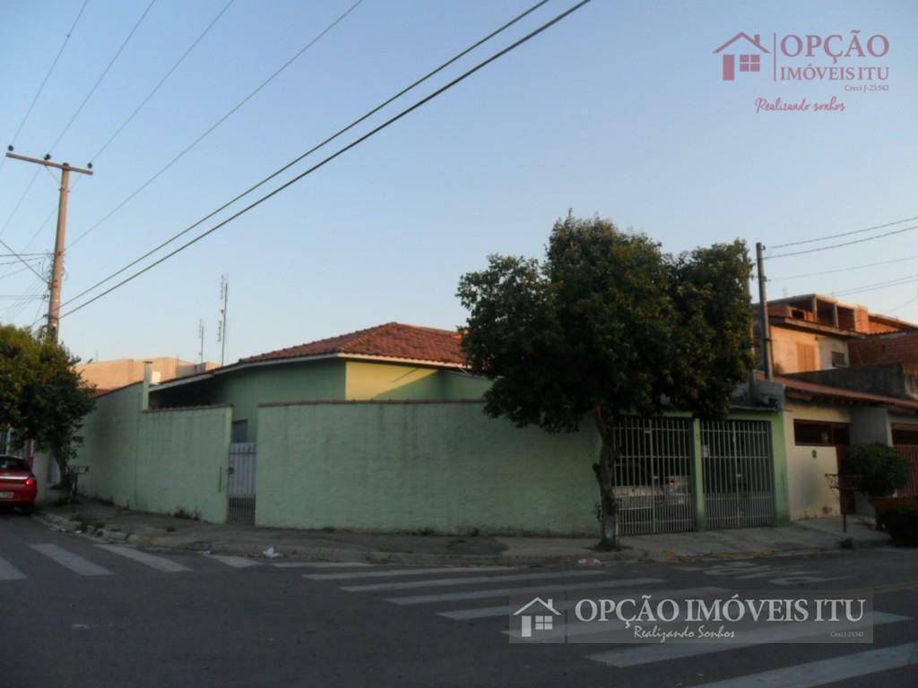 Casa à venda com 3 quartos, 240m² - Foto 2