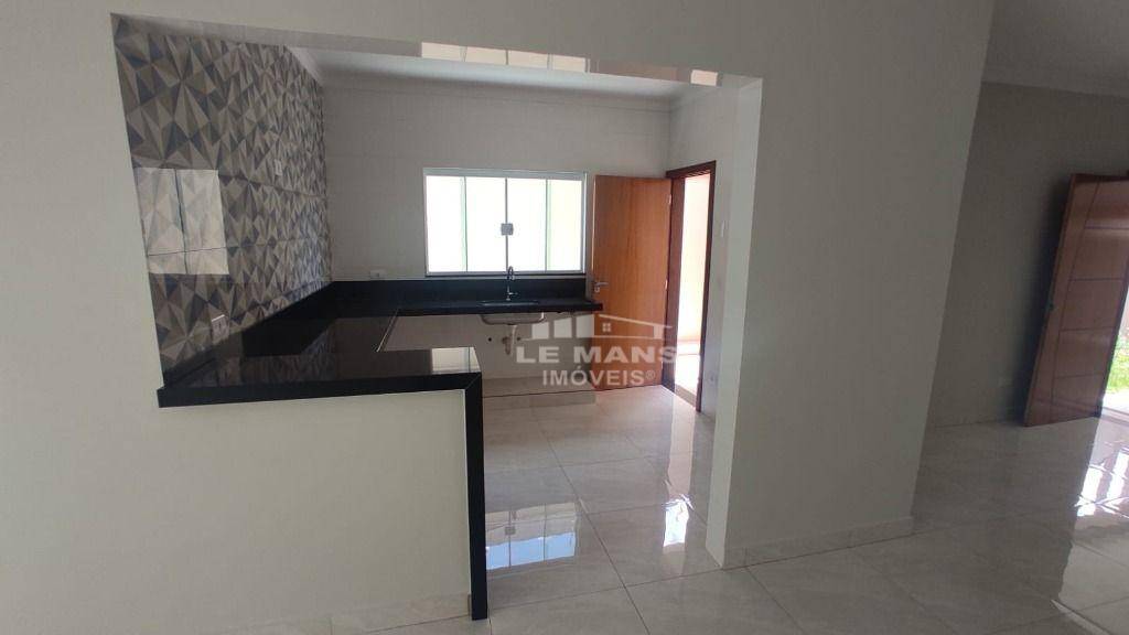 Casa à venda com 3 quartos, 122m² - Foto 8