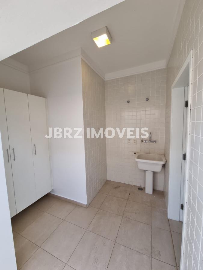 Casa para alugar com 3 quartos, 208m² - Foto 25