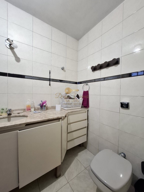 Casa para alugar com 5 quartos, 296m² - Foto 23