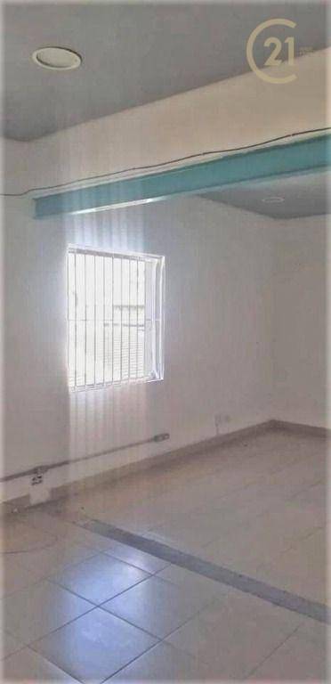 Sobrado à venda com 9 quartos, 325m² - Foto 32