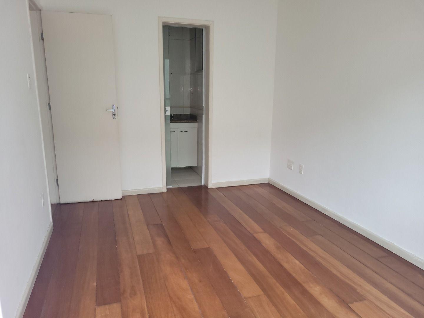 Apartamento à venda com 2 quartos, 72m² - Foto 13