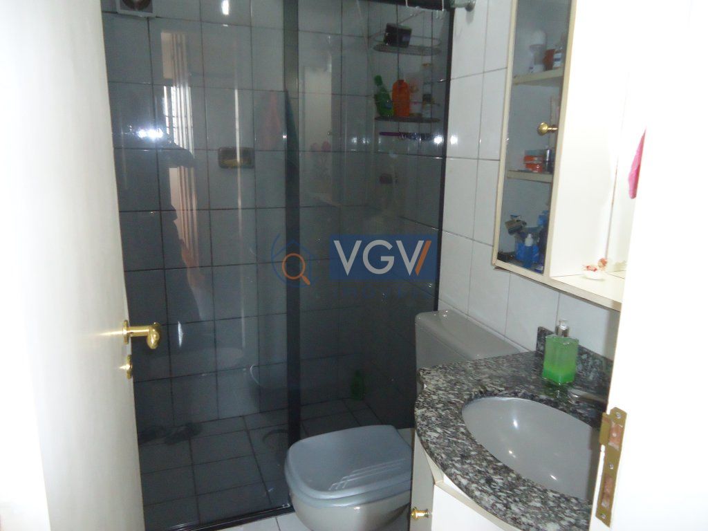 Apartamento à venda com 2 quartos, 60m² - Foto 9