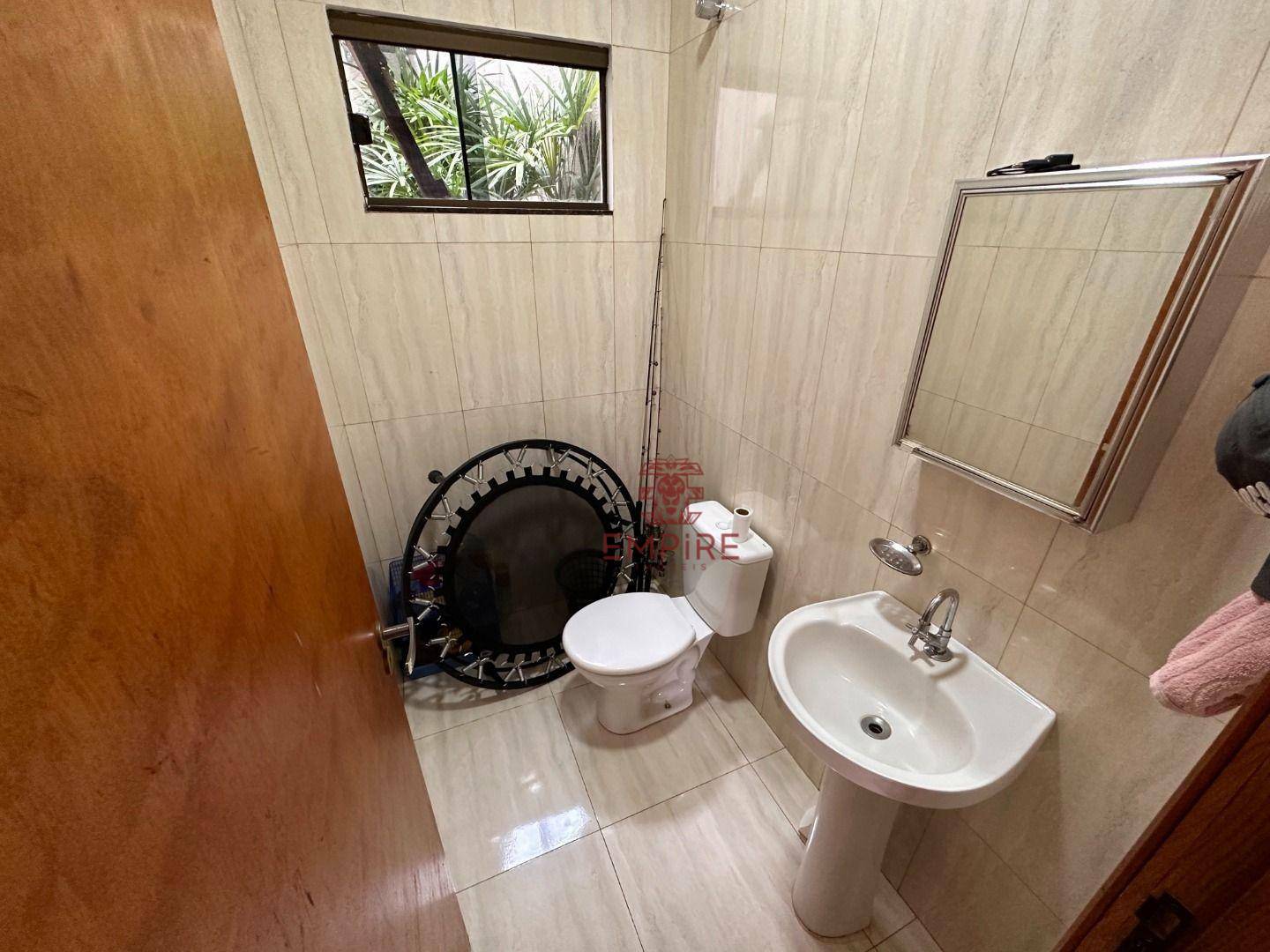 Casa à venda com 3 quartos, 170m² - Foto 8