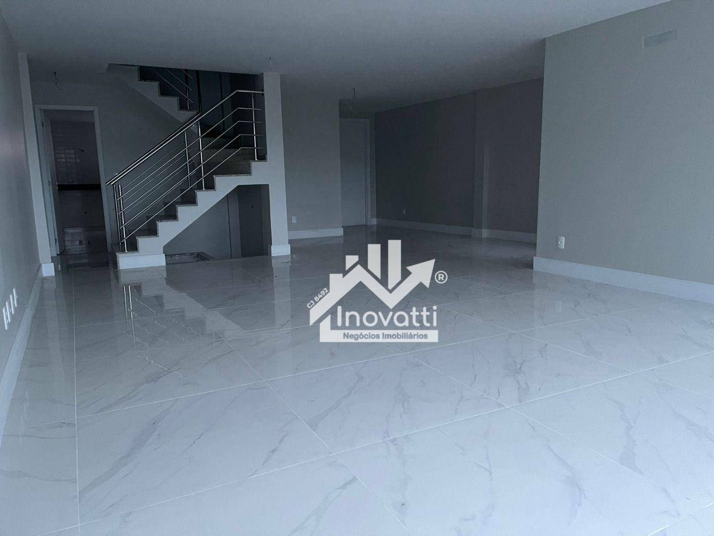 Casa de Condomínio à venda com 3 quartos, 320m² - Foto 3