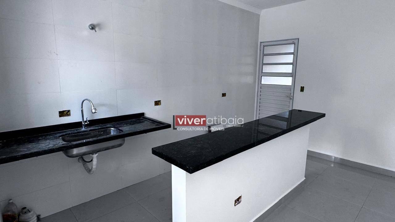 Casa à venda com 3 quartos, 70m² - Foto 3