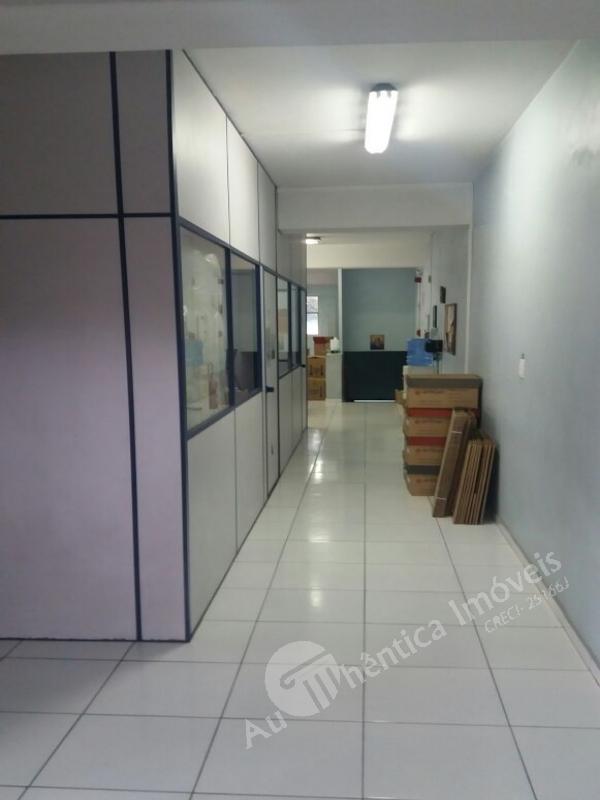 Prédio Inteiro para alugar, 640m² - Foto 11