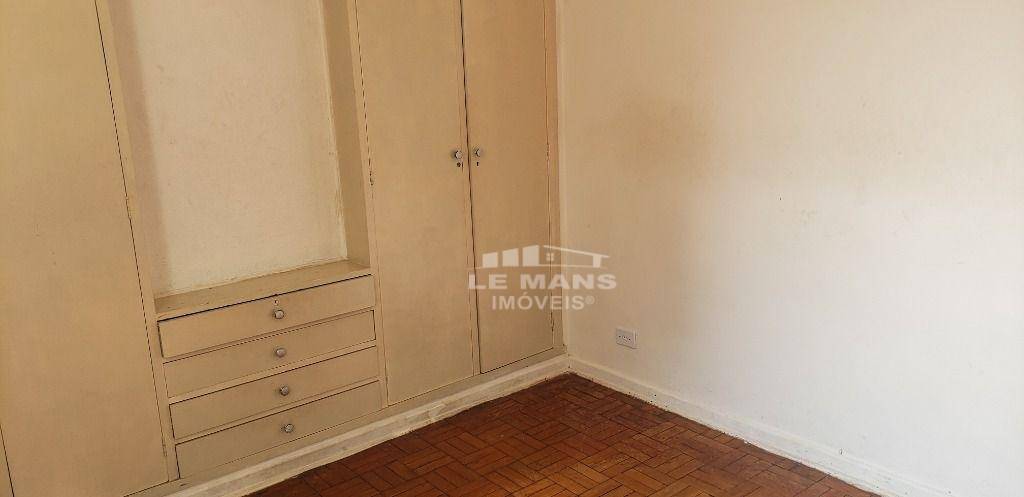 Casa à venda com 3 quartos, 240m² - Foto 22