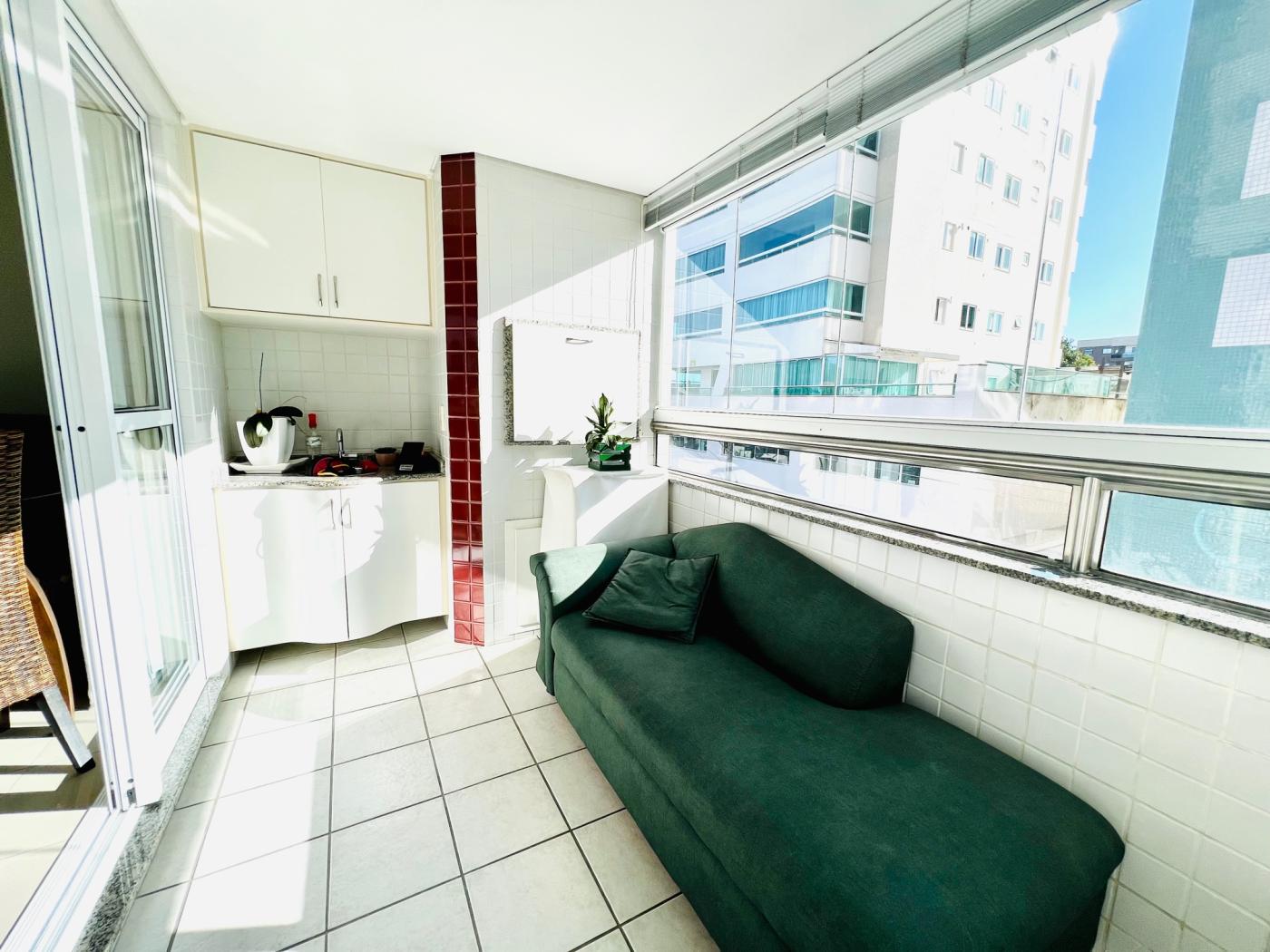 Apartamento à venda com 3 quartos, 95m² - Foto 5