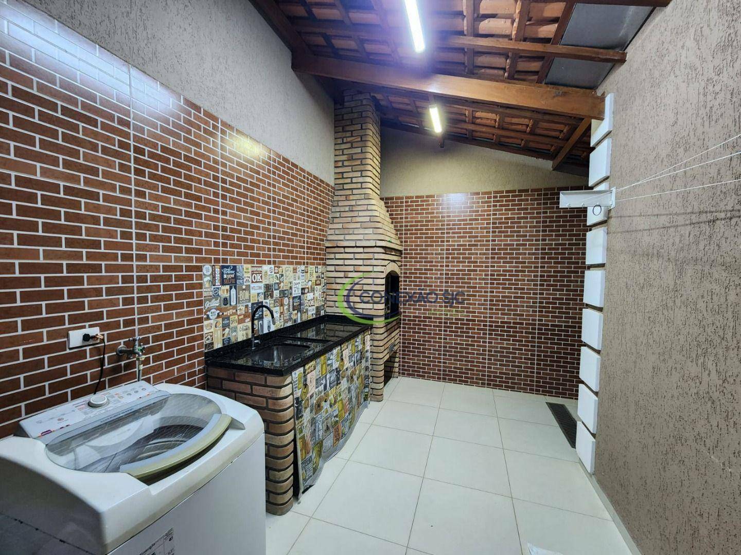 Casa à venda com 2 quartos, 87m² - Foto 1