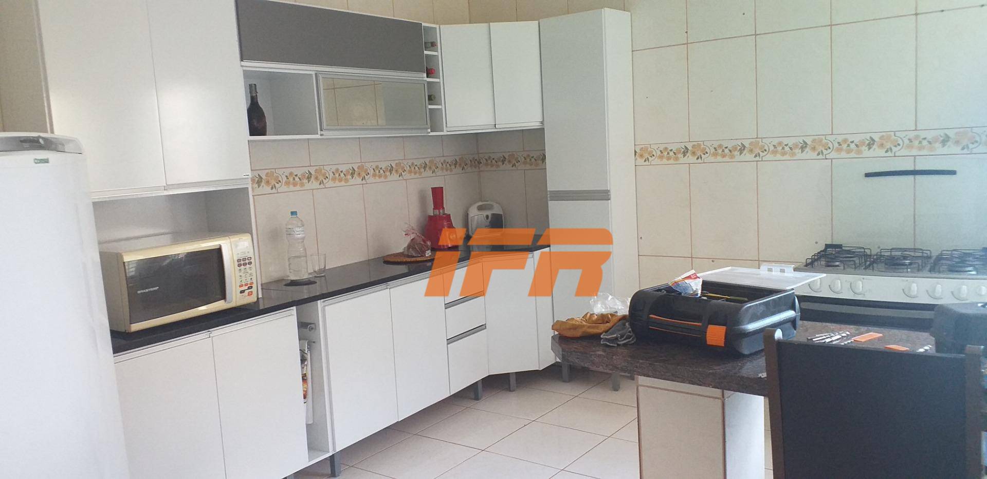 Sobrado à venda com 3 quartos, 262m² - Foto 5