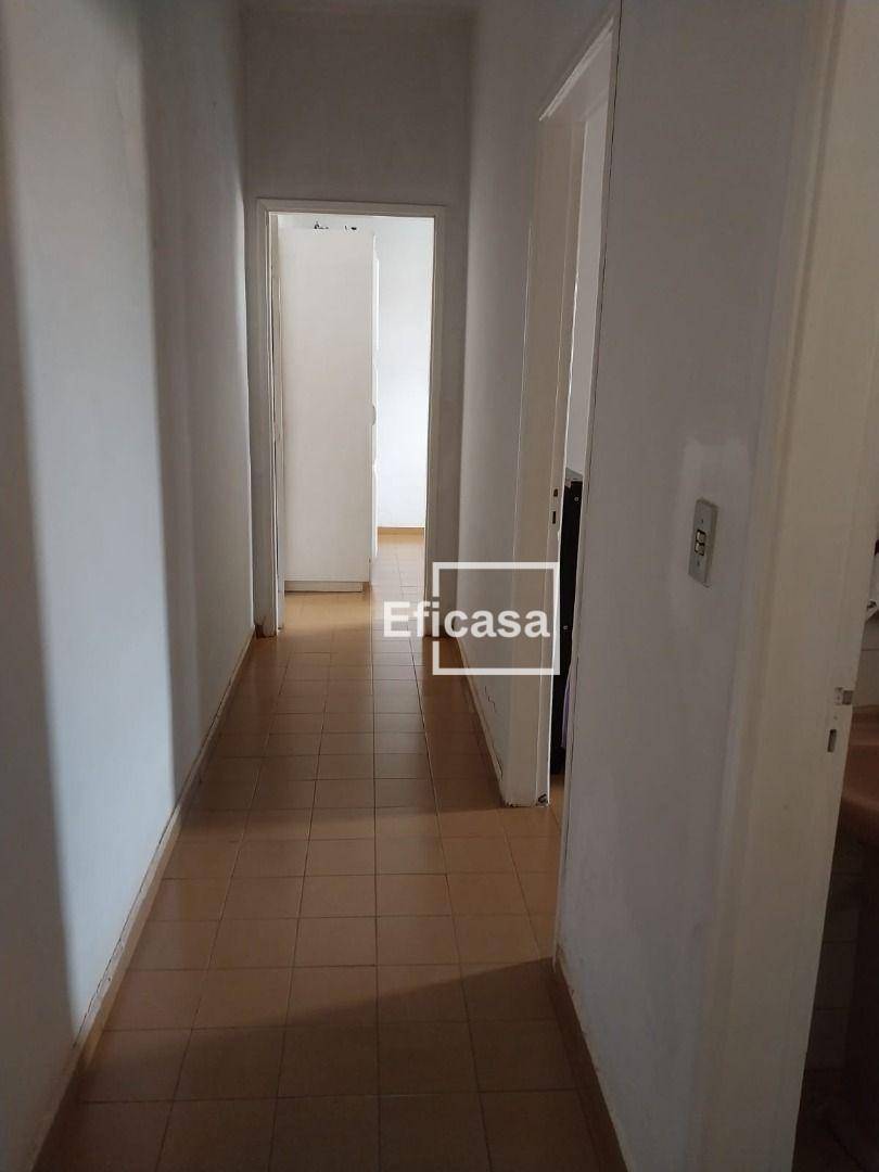 Casa à venda com 3 quartos, 270m² - Foto 15