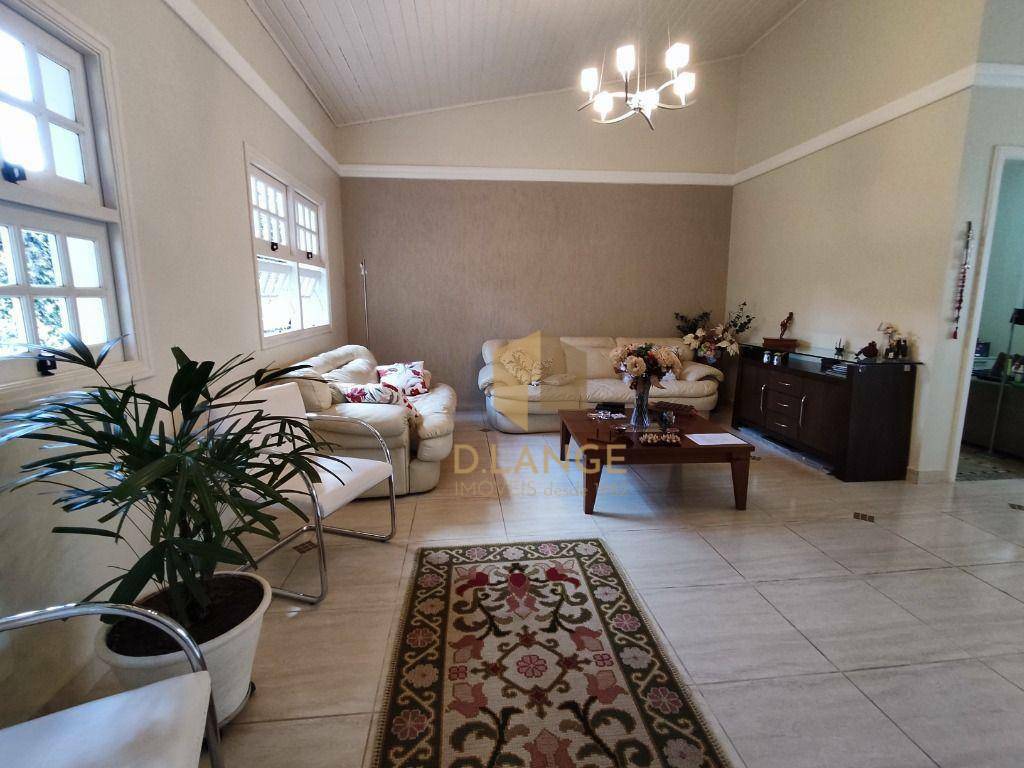 Casa de Condomínio à venda com 3 quartos, 202m² - Foto 1