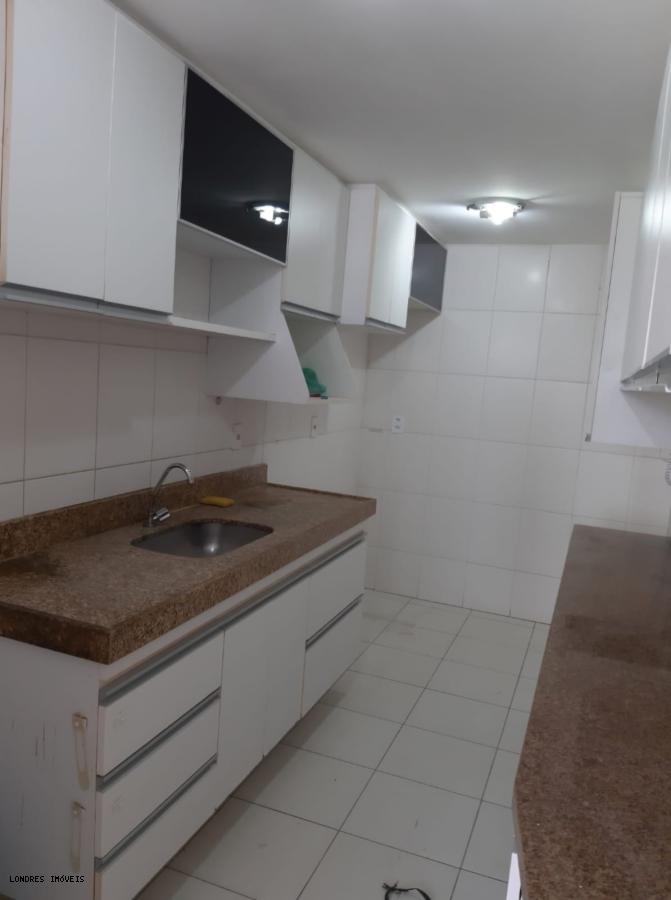 Apartamento à venda com 3 quartos - Foto 12