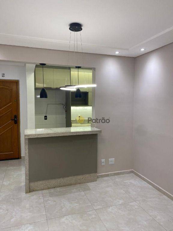 Apartamento à venda e aluguel com 3 quartos, 82m² - Foto 7