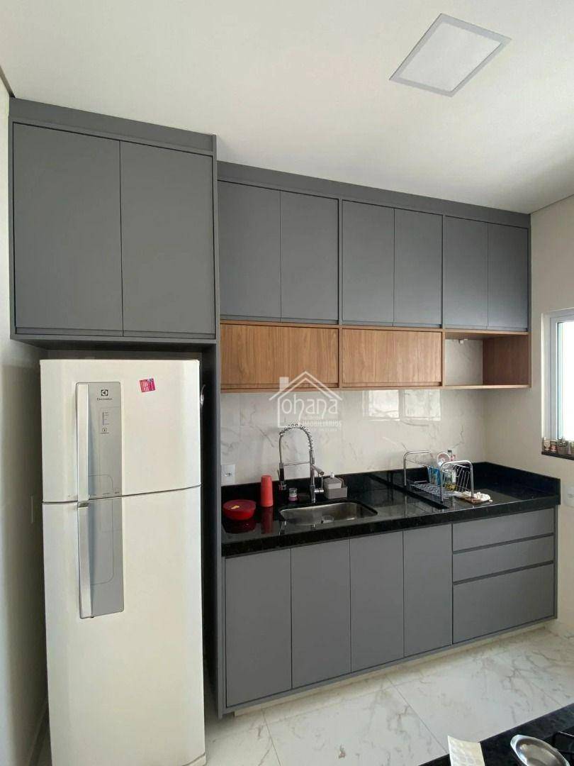 Casa à venda com 2 quartos, 75m² - Foto 2