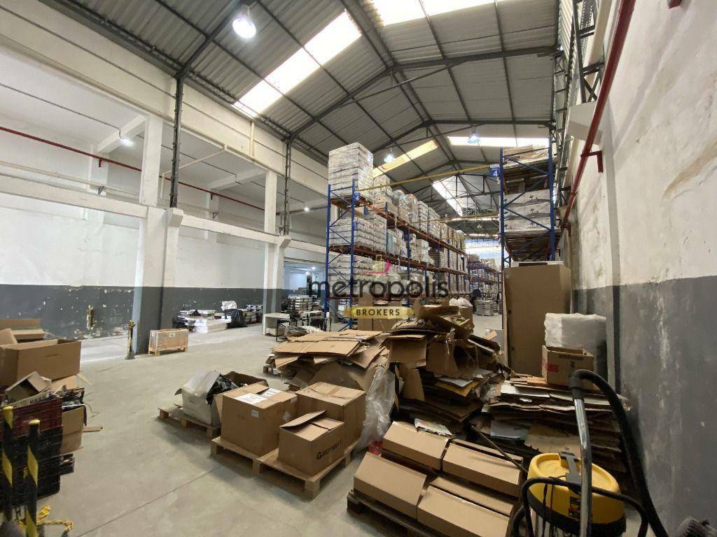 Depósito-Galpão-Armazém para alugar, 1700m² - Foto 1