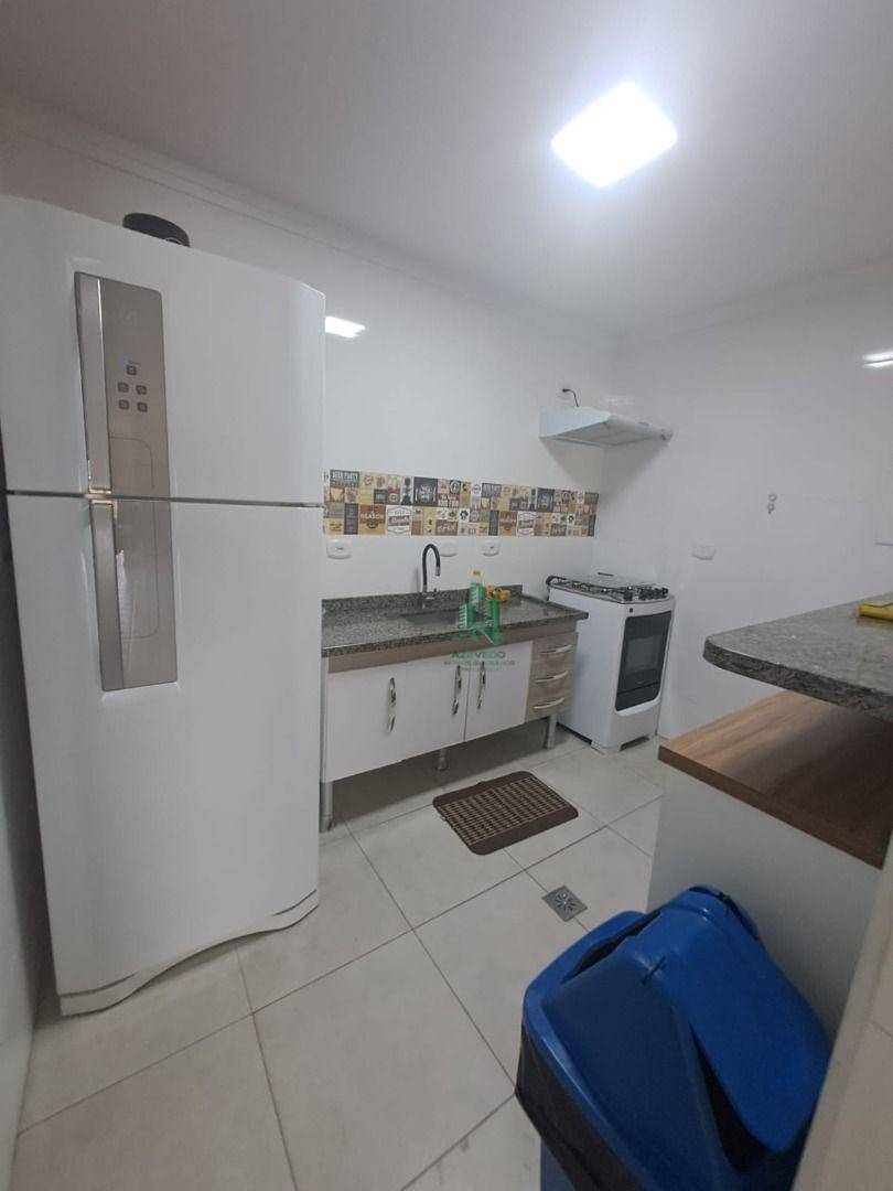 Apartamento para alugar com 3 quartos, 76m² - Foto 9