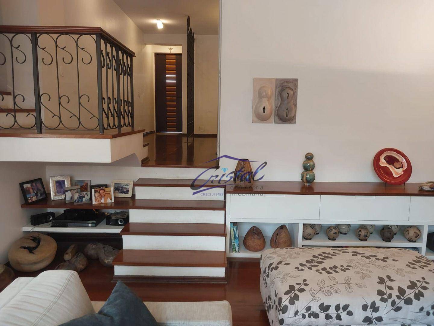 Casa à venda com 3 quartos, 250m² - Foto 13