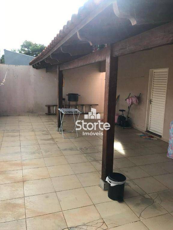 Casa à venda com 3 quartos, 190m² - Foto 9