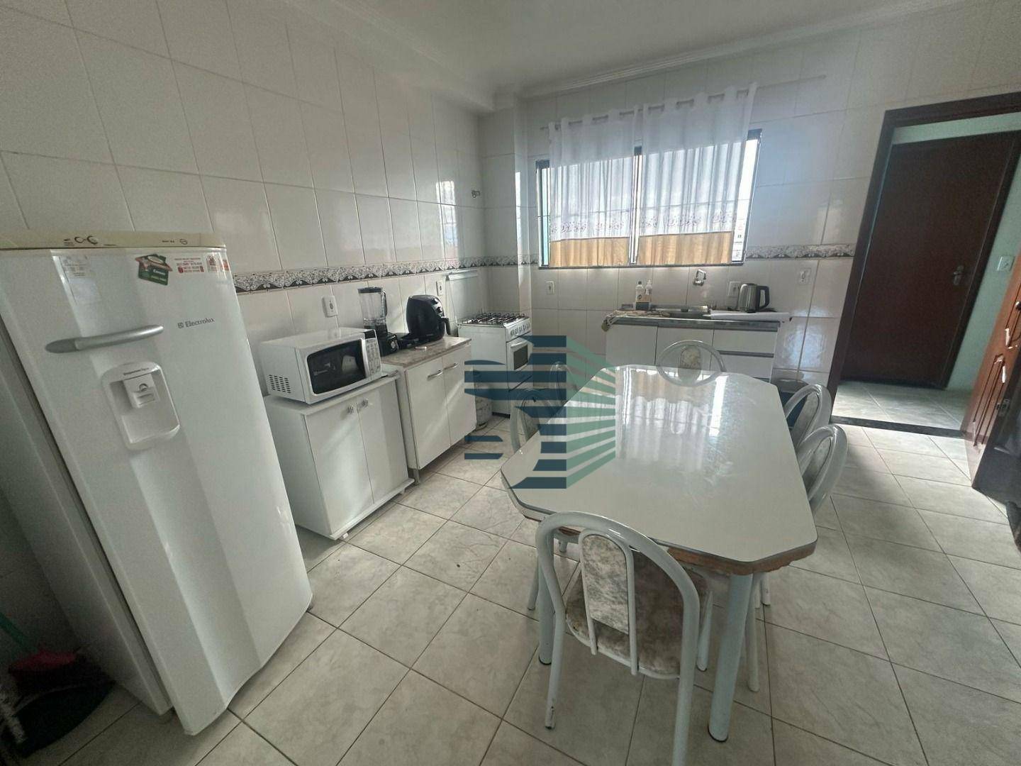 Apartamento para alugar com 2 quartos, 70m² - Foto 10