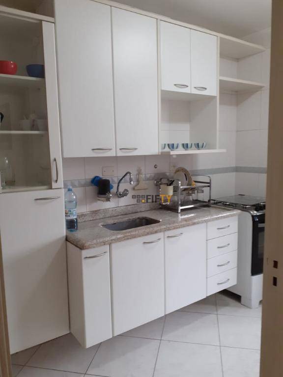 Apartamento à venda com 3 quartos, 90m² - Foto 18