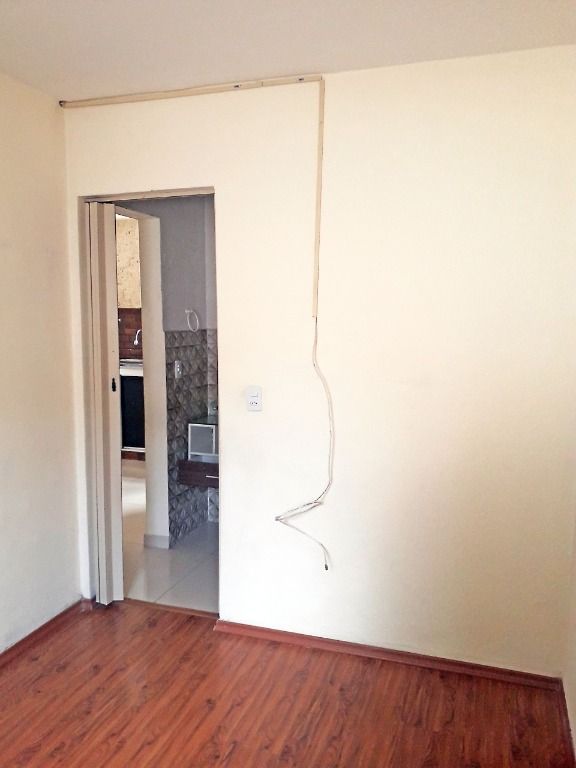 Apartamento à venda com 2 quartos, 51m² - Foto 3