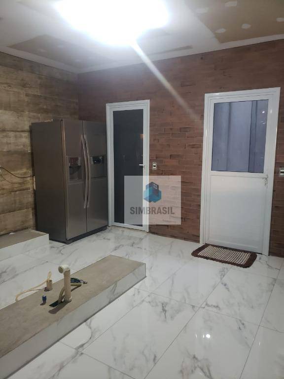 Casa à venda com 2 quartos, 200m² - Foto 12