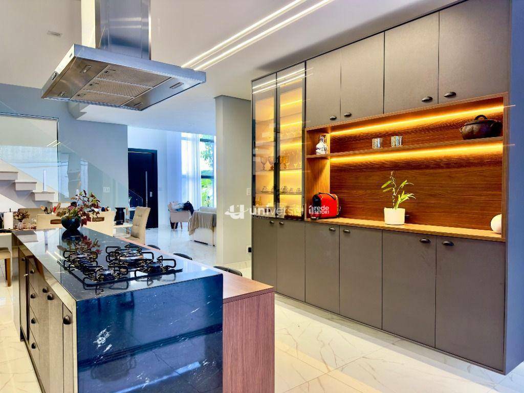 Casa de Condomínio à venda com 4 quartos, 340m² - Foto 9