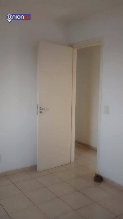 Apartamento à venda com 2 quartos, 67m² - Foto 8